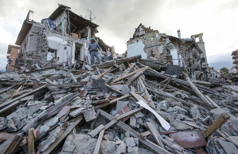 terremoto come aiutare