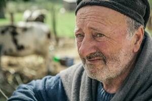 Antonio Guerrini, allevatore a cui era destinata la prima casetta donata (foto Marisa Vallone)