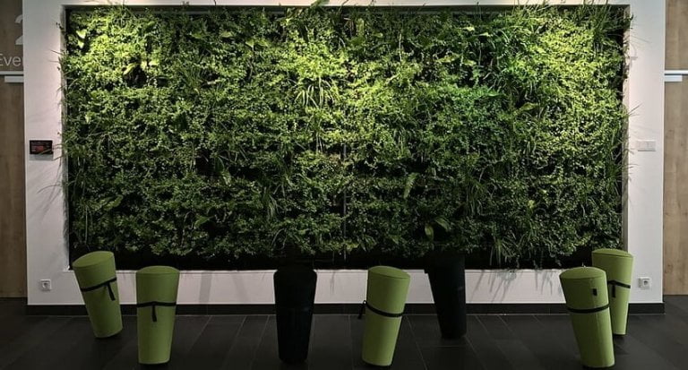 100 green jobs