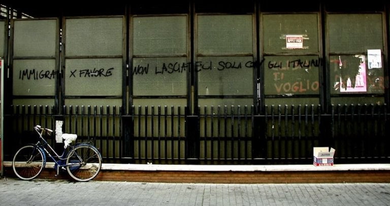 regolarizzare gli immigrati