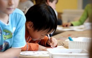 LA CRISI DEL MULTICULTURALISMO? LA MANCANZA DI DIRITTI UNIVERSALI