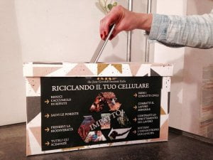 riciclare i cellulari