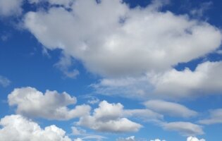 NEL BLU DIPINTO DI BLU. A CIAMPINO IL COLORE DEI SOGNI