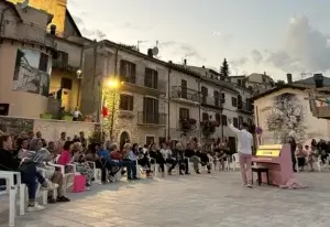 pianista in rosa