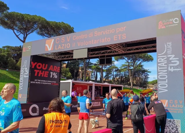 RUN ROME THE MARATHON 2026. UNA CITTÀ IN CORSA O UNA CORSA PER LA CITTÀ?