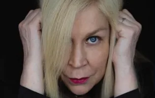 LINDA: « CONTINUERÒ A PARLARE AFFINCHÉ NON CI SIA PIÙ VIOLENZA CONTRO LE DONNE»