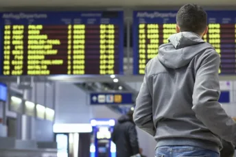 EMIGRATI. NON STORIE DI CERVELLI IN FUGA, MA DI RAGAZZI CHE SCELGONO