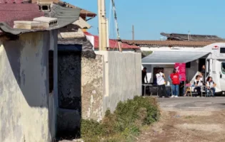 SALUTE, MEDU: NELLE PERIFERIE ROMANE L’ACCESSO ALLE CURE RESTA SULLA CARTA