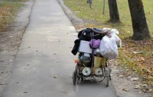 ISTAT-FIO.PSD, OLTRE 10MILA LE PERSONE SENZA DIMORA CONTATE IN ITALIA, 1 SU 4 A ROMA