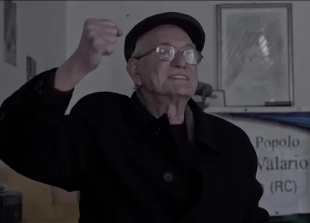 PEPPE VALARIOTI, CONTRO LA ‘NDRANGHETA CON LA SCUOLA E UN CAMPO DI FRAGOLE