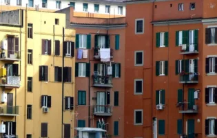 CRISI ABITATIVA A ROMA, QUALCOSA SI MUOVE MA MIGLIAIA DI FAMIGLIE RESTANO IN ATTESA