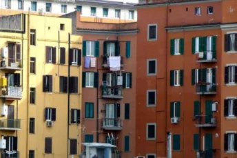 CRISI ABITATIVA A ROMA, QUALCOSA SI MUOVE MA MIGLIAIA DI FAMIGLIE RESTANO IN ATTESA