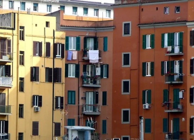 CRISI ABITATIVA A ROMA, QUALCOSA SI MUOVE MA MIGLIAIA DI FAMIGLIE RESTANO IN ATTESA