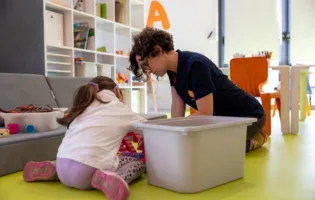 Bambini e adolescenti: «È una generazione sola»